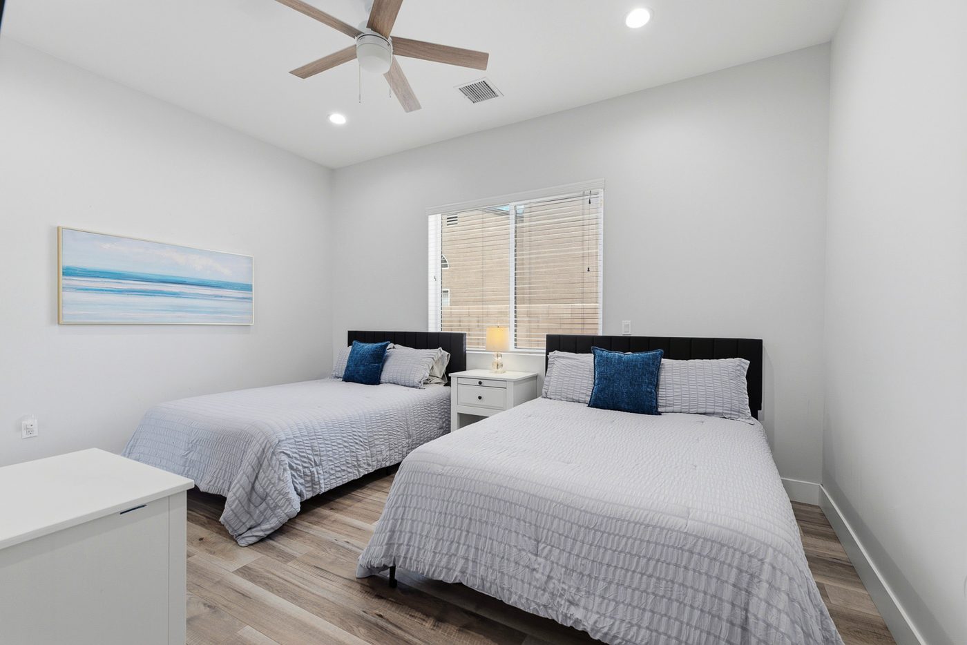 Resident bedroom at Palm Valley
